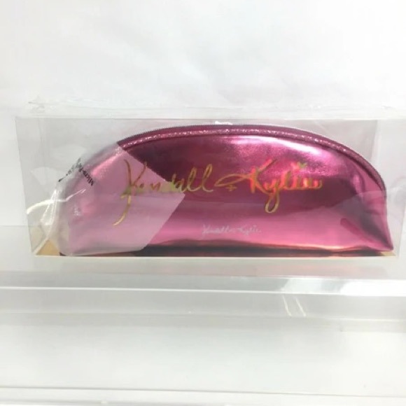 Kendall & Kylie pink metallic makeup cosmetic toiletry fashion bag purse - Picture 2 of 2
